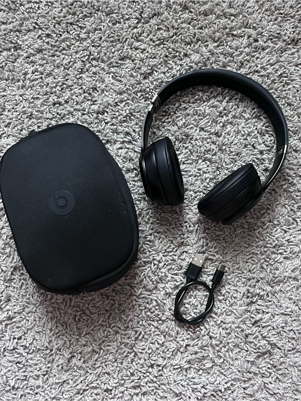 Beats solo 4